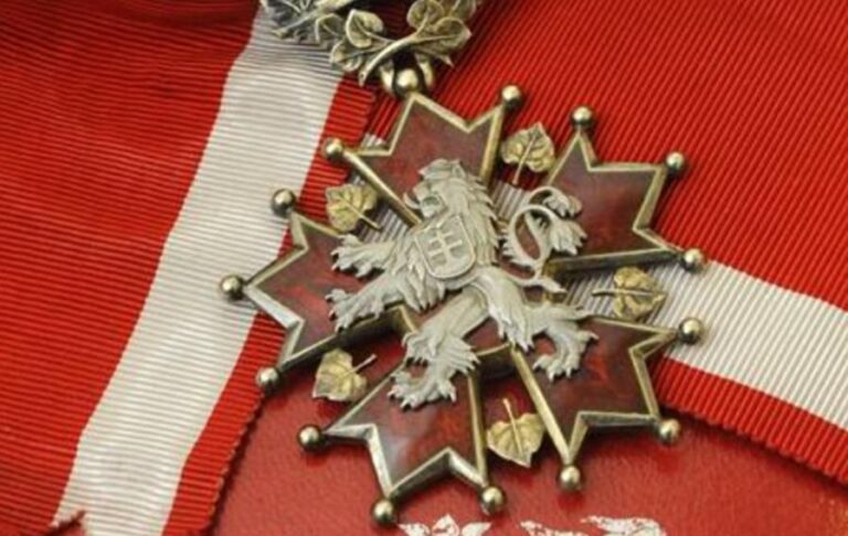 В Чехї теж хочуть позбавити Зеленського ордена