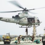Військові США висалилися на борт судна в Оманській затоці