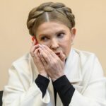 З Тимошенко зняли судові обмеження у справі про підкуп депутатів