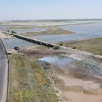 Замість Чонгарського мосту: росіяни добудовують насип на в’їзді до Криму