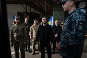 Зеленський прибув на Одещину через роботу ППО