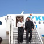 Зеленський прибув з візитом до Парижа