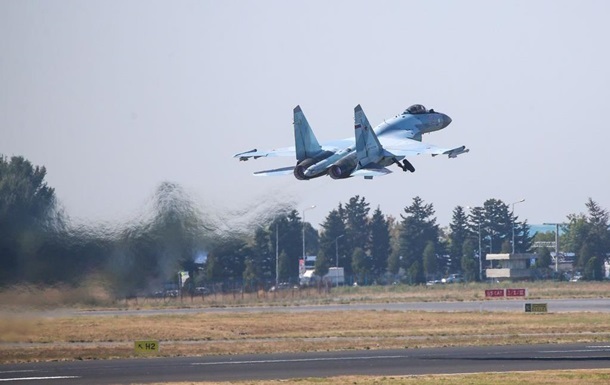 ЗСУ показали ураження російського винищувача Су-35