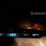 Атака РФ: у Запоріжжі знову горить торговий центр