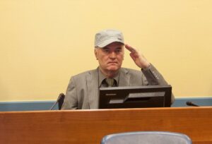 Боснійський мʼясник. В Гаазі помер Ратко Младич