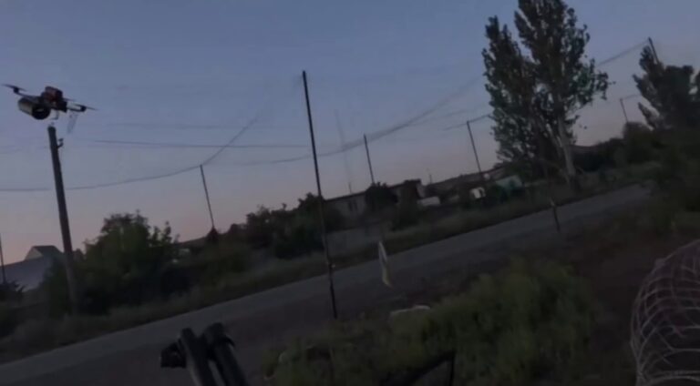 Боєць ЗСУ збив ворожий FPV-“ждун” у момент атаки