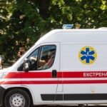 Дрон поцілив по лікарні в Херсоні: постраждали медпрацівниці