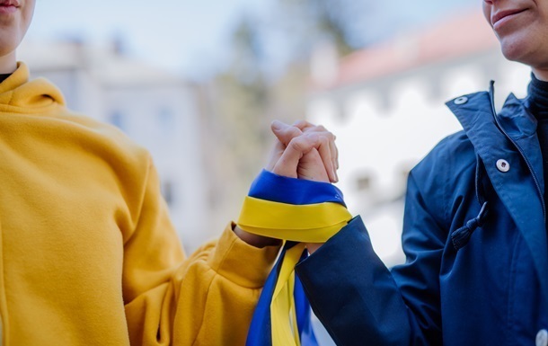 Макрон у топі, Навроцький в антирейтингу: українці оцінили світових лідерів