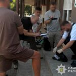 На Буковині чоловіка змушували віддати $50 тисяч вигаданого боргу