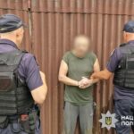 На Буковині затримали чоловіка, який поранив двох поліцейських