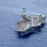Очільник CENTCOM відвідав авіаносець з “деморалізованним екіпажем”