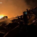 РФ атакувала Київщину: пошкоджені склади та вантажівки
