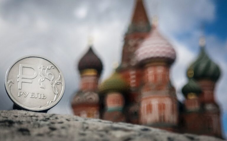 РФ відставатиме від світу: економіці прогнозують десятиліття застою