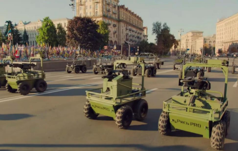 У Києві провели парад дронів до Дня Незалежності