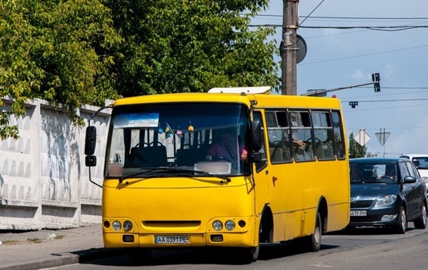 У маршрутках Києва з&rsquo;явиться оплата карткою: названо терміни