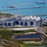 У Тамані згоріло 12 резервуарів з нафтою – СБС