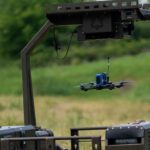 Україна вперше у світі провела повітряний штурм роботами
