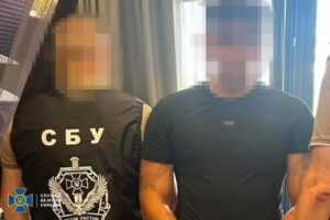 В Україні викрили 94 кол-центри: вилучили $2 млн і автопарк