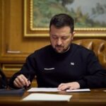 Зеленський звільнив послів у чотирьох країнах